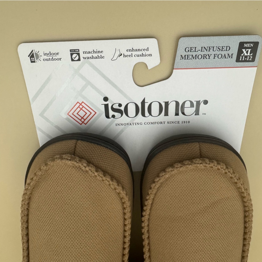Isotoner Men's Brown Slip-On Loafers Size: XL